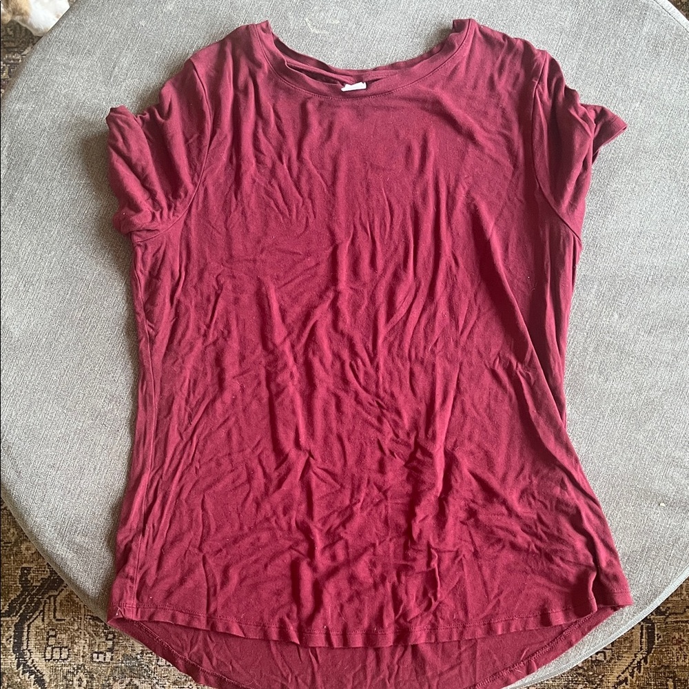 Old Navy Maroon Short Sleeve Tee
